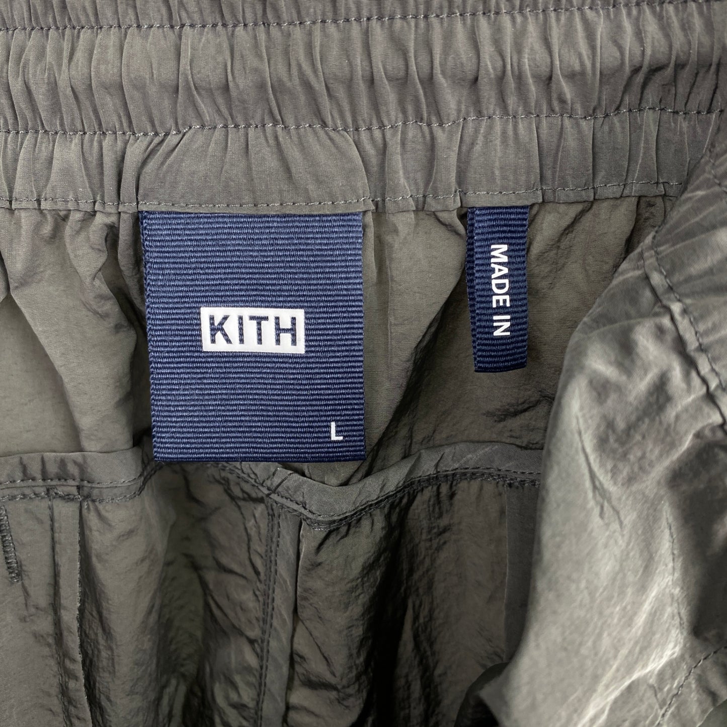 KITH ナイロンカーゴパンツ メンズ L 緑系【中古】