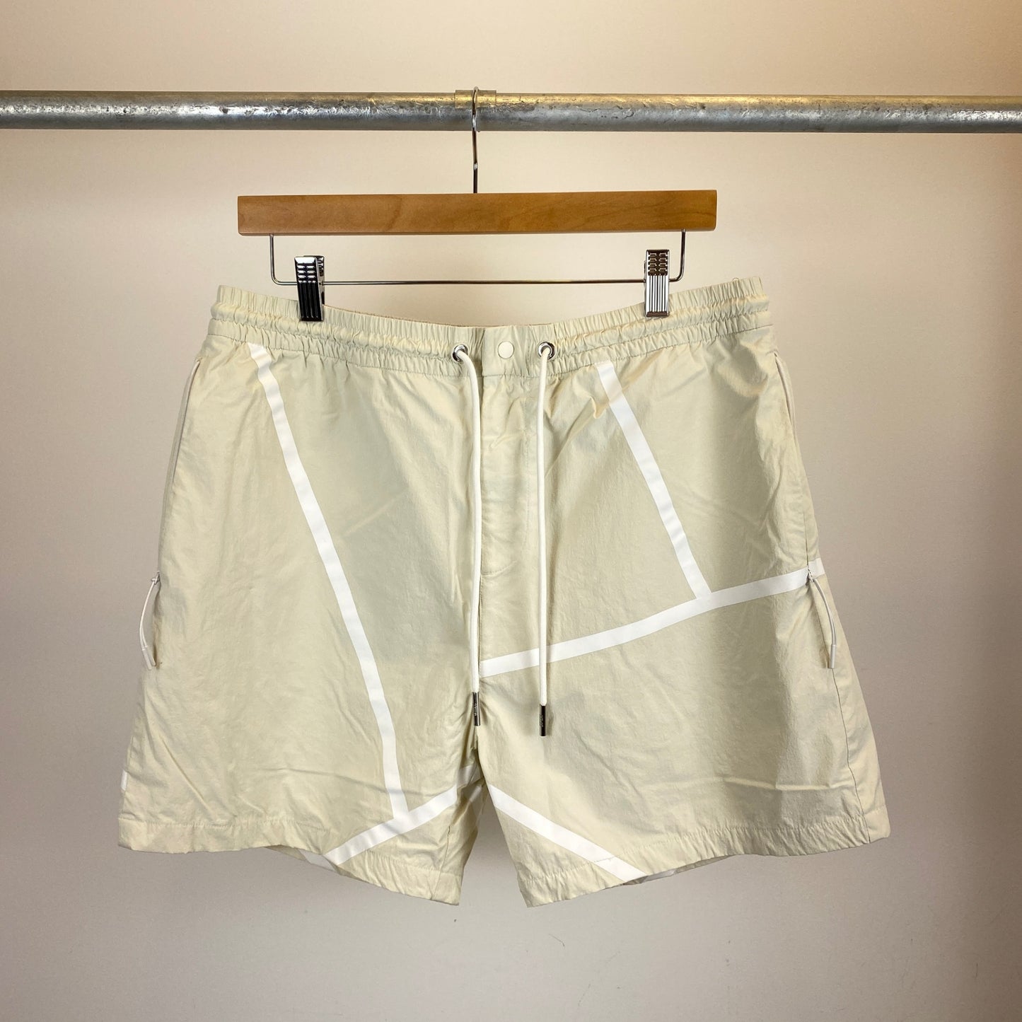KITH ナイロンショーツ メンズ L 白系【中古】