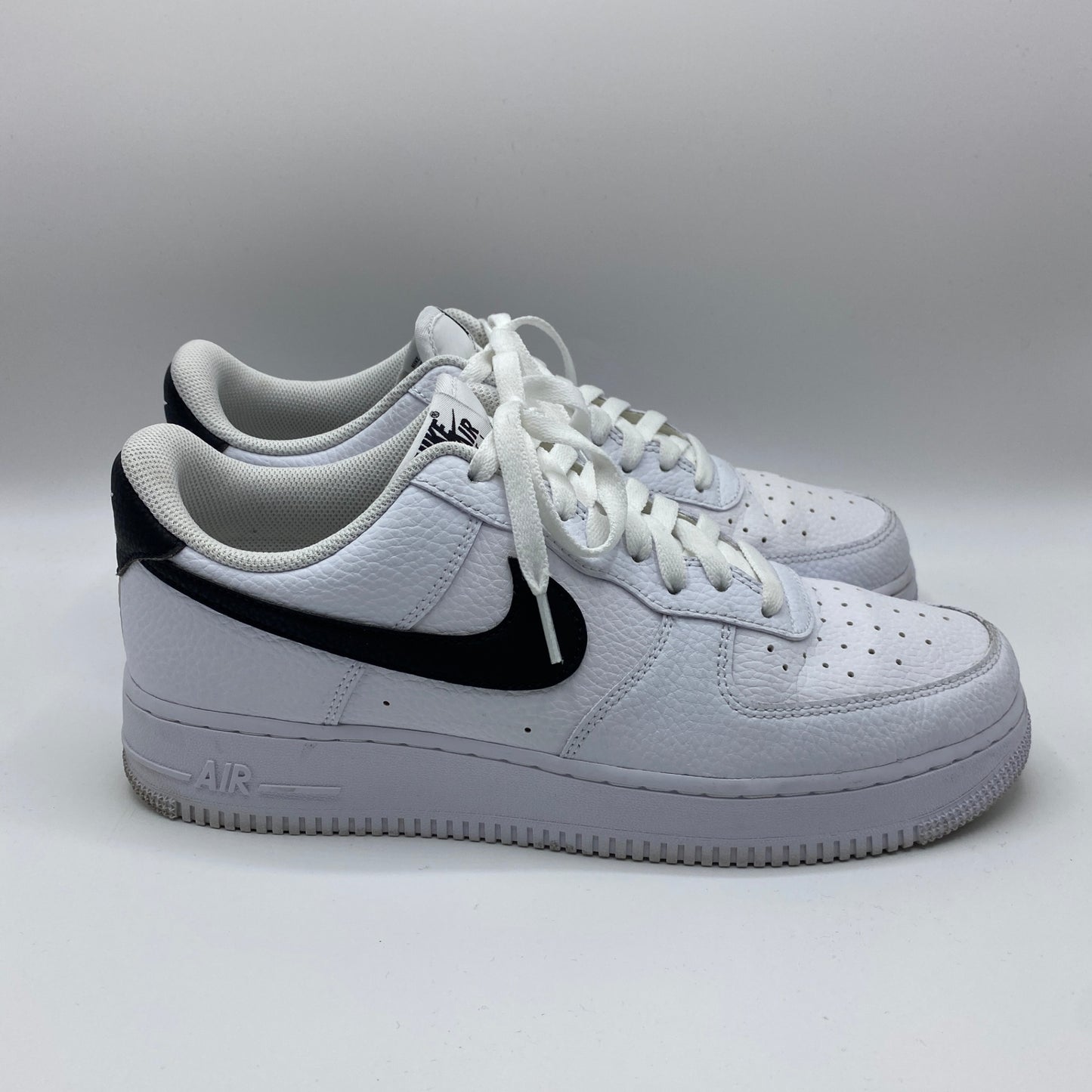 NIKE AIR FORCE 1 メンズ 28cm 白系【中古】