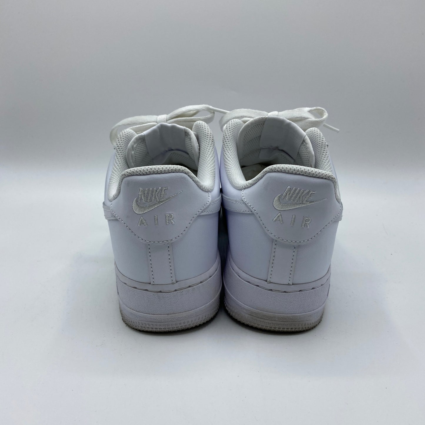 NIKE AIR FORCE 1 LOW スニーカー メンズ 28cm 白系【中古】