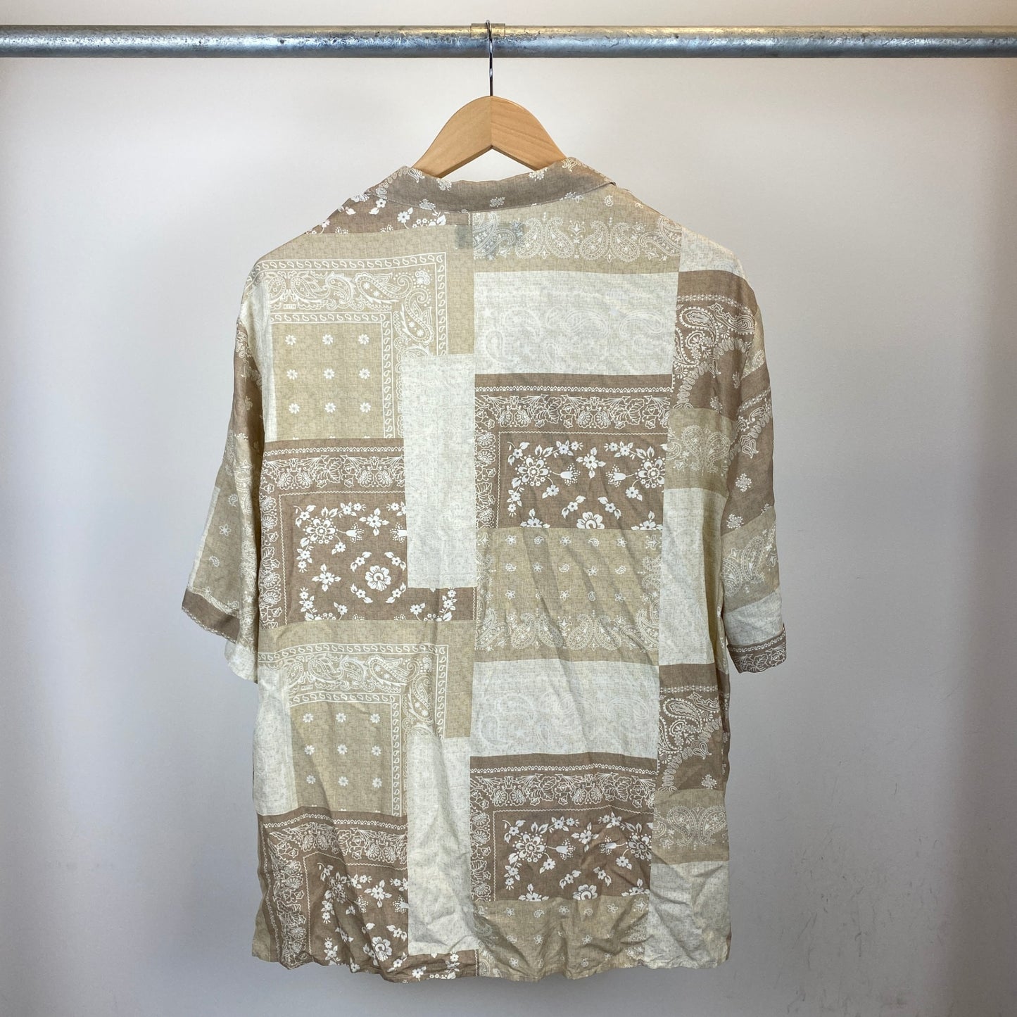 KITH 柄シャツ メンズ L ベージュ系【中古】