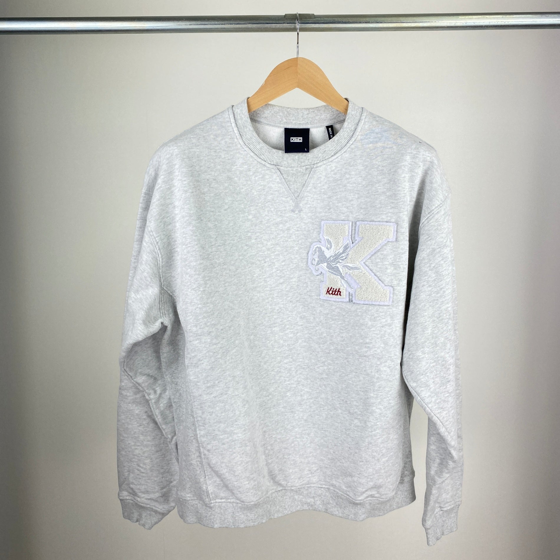 KITH クルーネックスウェット メンズ L グレー系【中古】 – COCOVAL