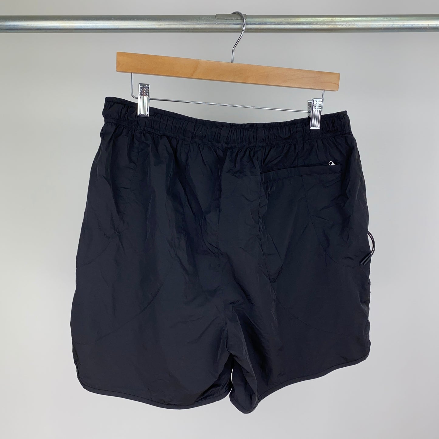 KITH ナイロンショーツ メンズ M 黒系【中古】
