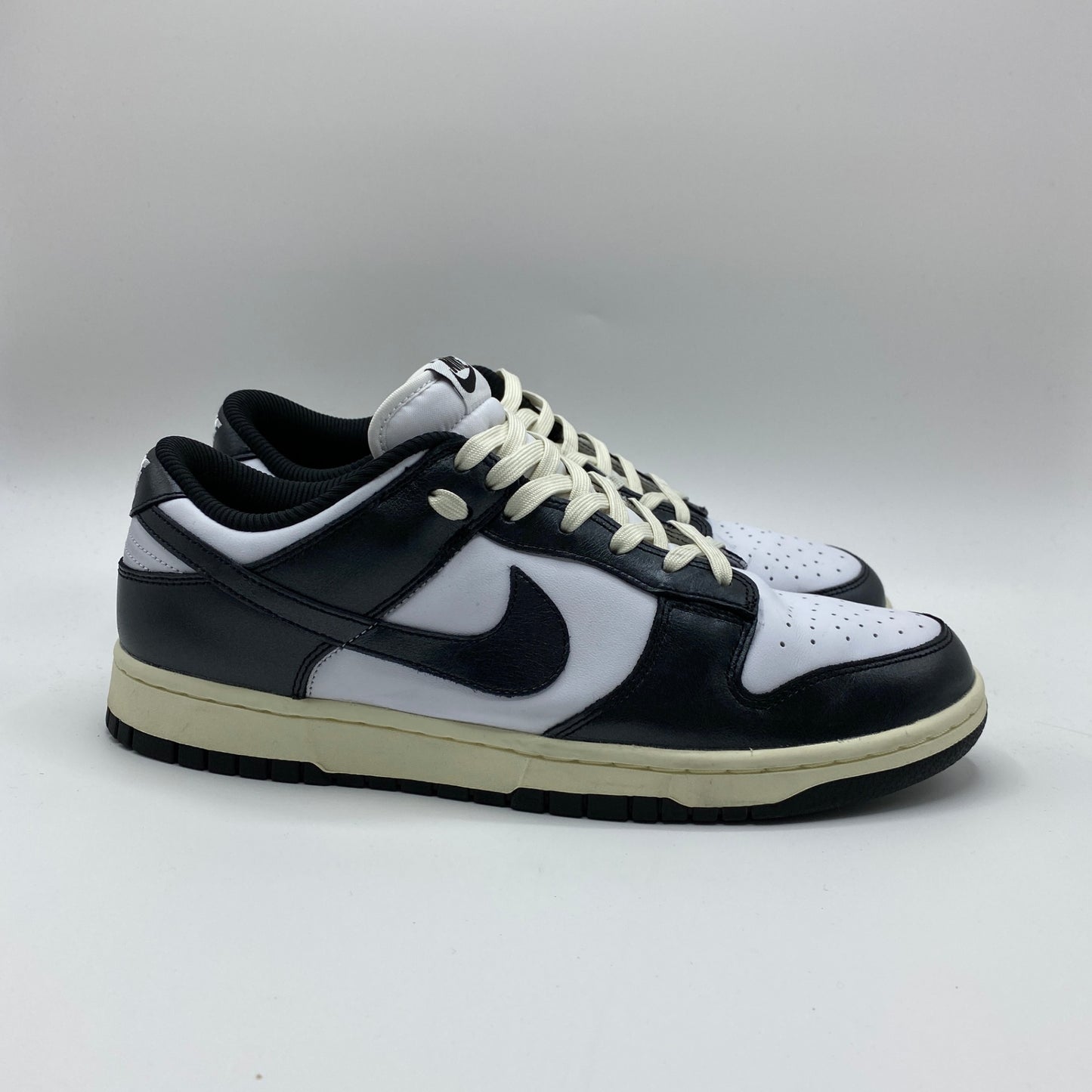 NIKE スニーカー DUNK LOW メンズ 28cm 白系【中古】