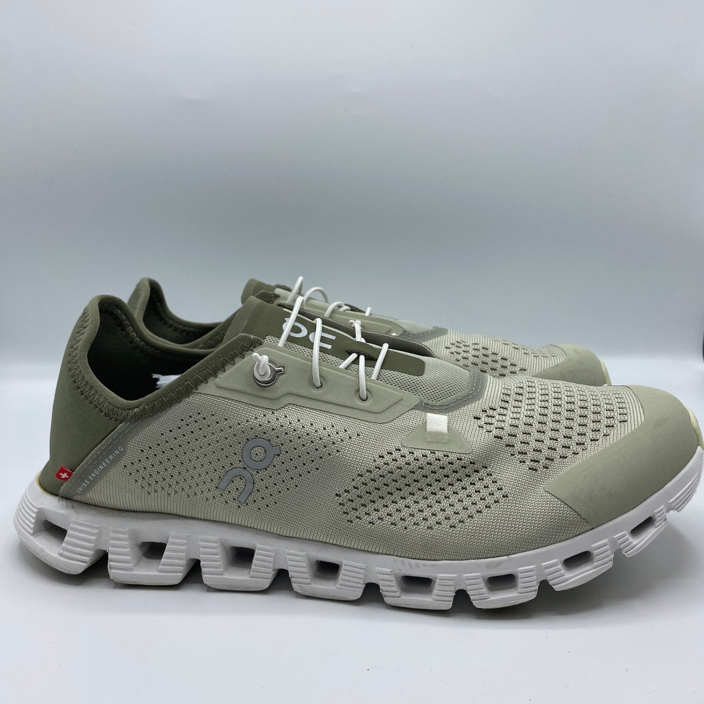 on ランニングシューズ メンズ 28㎝【中古】