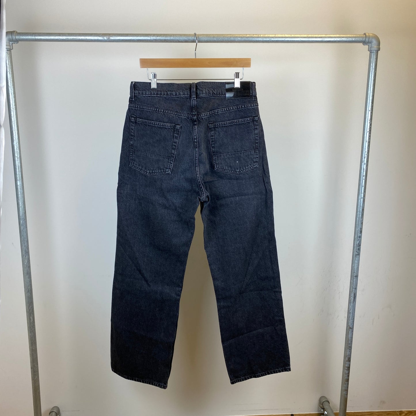 OUR LEGACY THIRD CUT ユーズド加工デニムパンツ メンズ M 黒系【中古】