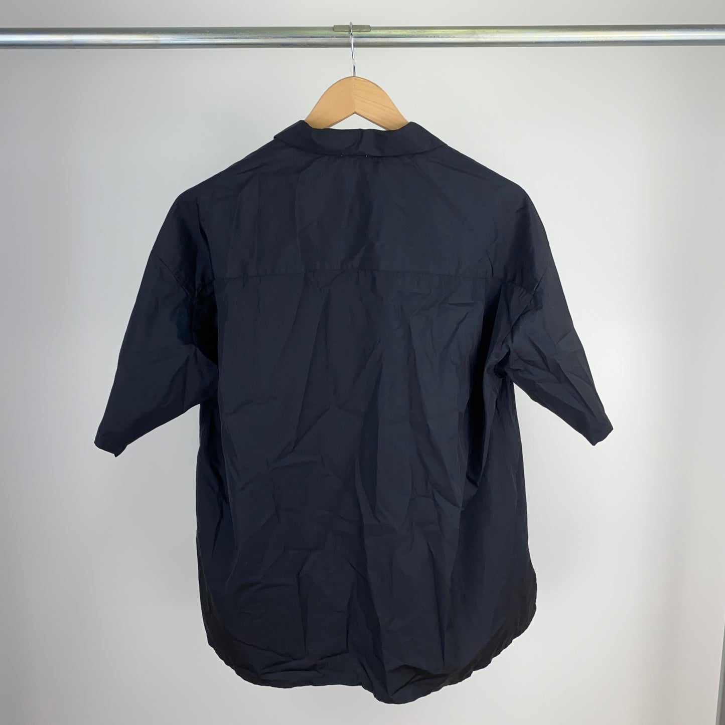 H BEAUTY & YOUTH 半袖シャツ メンズ L 黒系【中古】