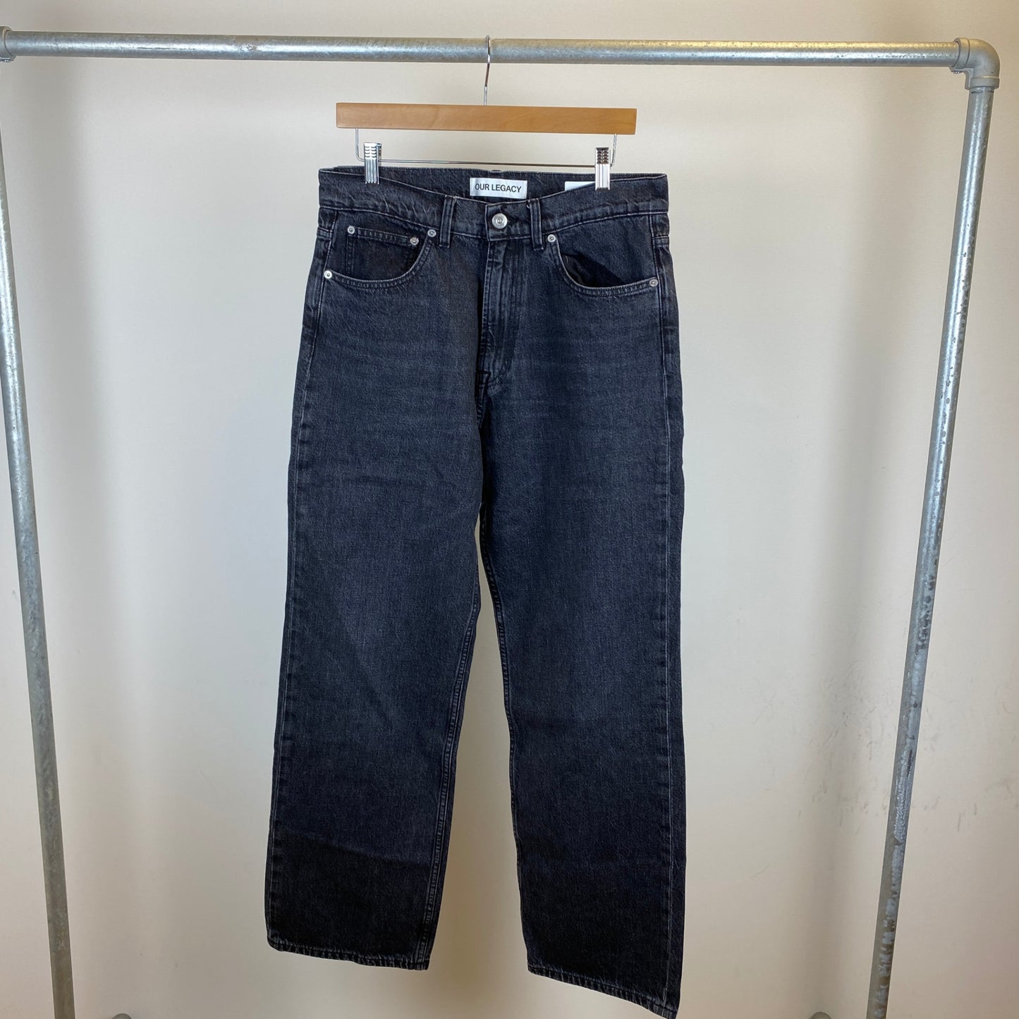 OUR LEGACY THIRD CUT ユーズド加工デニムパンツ メンズ M 黒系【中古】