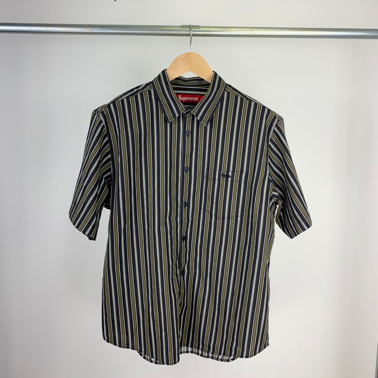 SUPREME 半袖シャツ メンズ L カーキ系【中古】