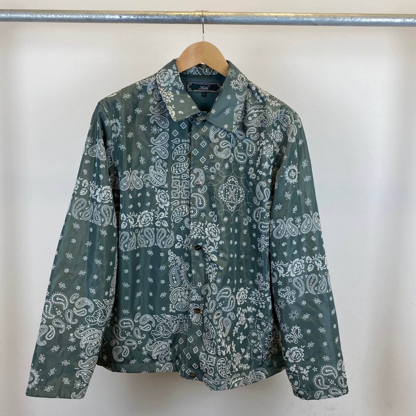 KITH ナイロンコーチジャケット メンズ L 緑系【中古】