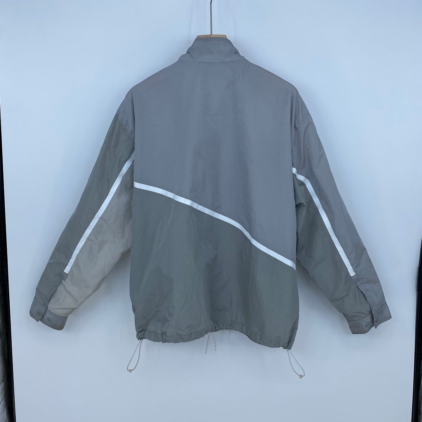 KITH ナイロンブルゾン メンズ L グレー系【中古】