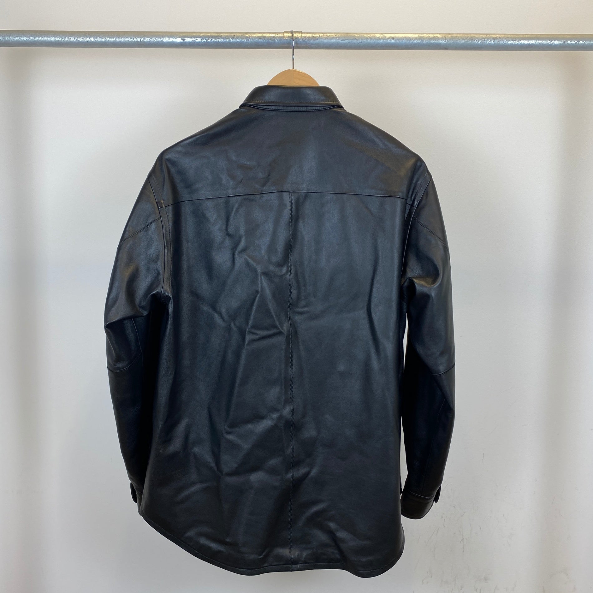 UNITED ARROWS レザーシャツ メンズ L 黒系【中古】 – COCOVAL