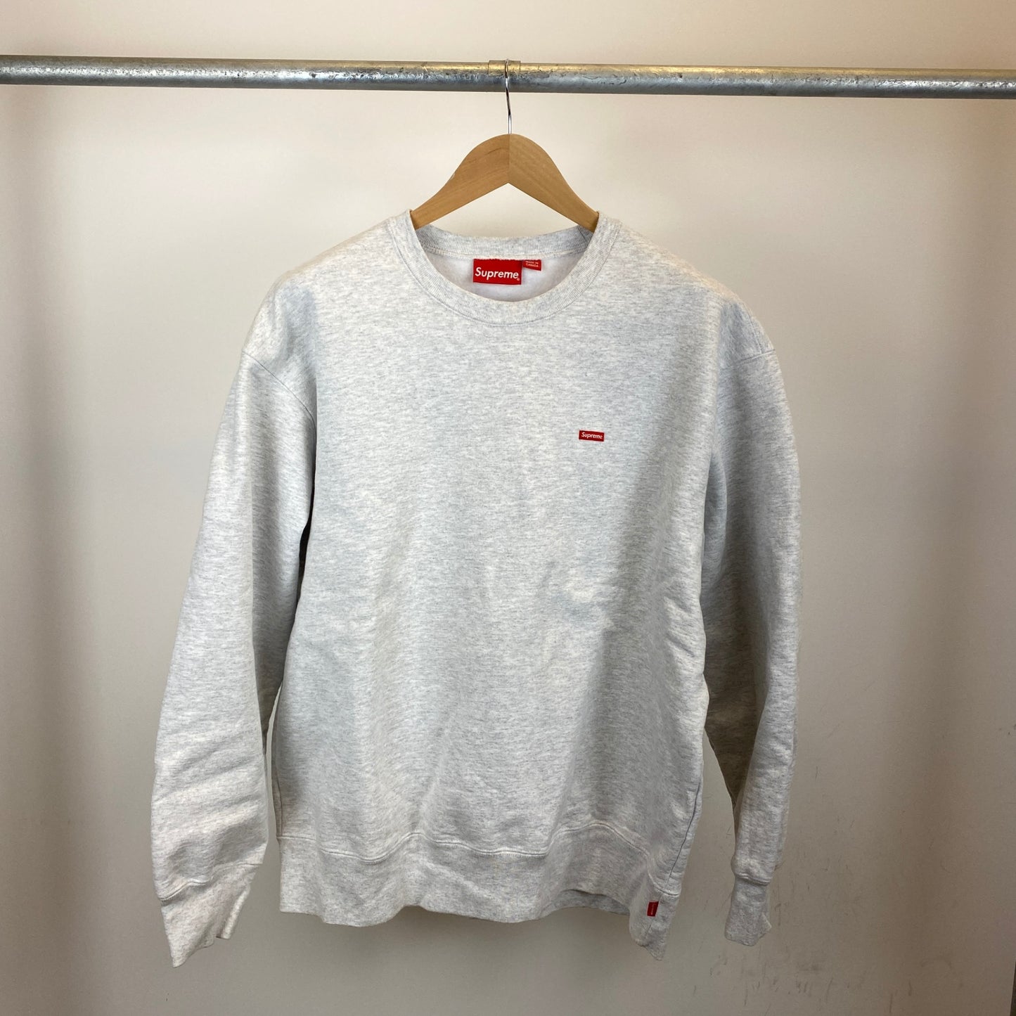 SUPREME SAMLL BOX CREW NECK SWEAT メンズ L グレー系【中古】